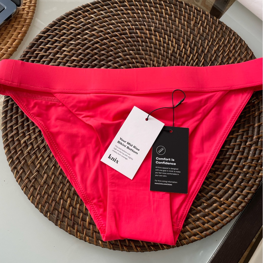 Knix Mid-Rise Bikini Bottom Size M